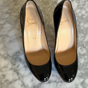 LOUBOUTINS SIZE 37